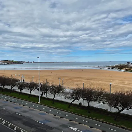 1b143 Amplio Apto En Primera Linea De Playa Apartment Gijon