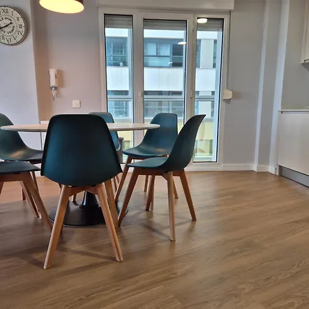 1b143 Amplio Apto En Primera Linea De Playa Apartment Gijon